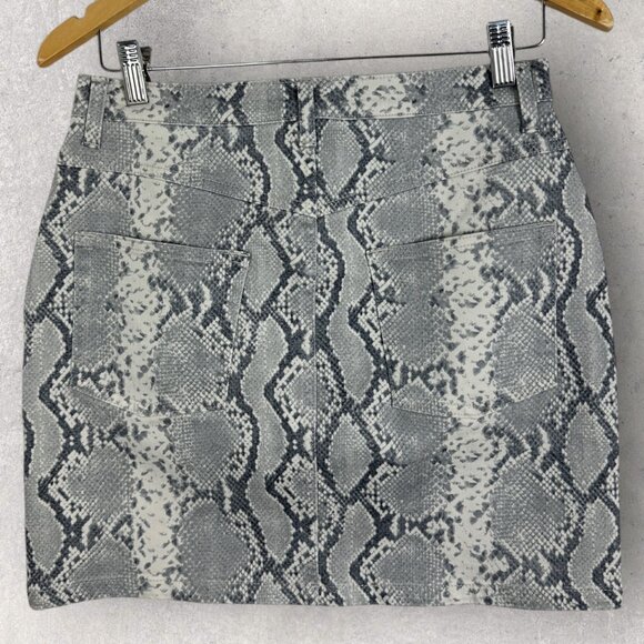 Aritzia Wilfred Free Grey Kelsey Mini Skirt Snake Print Size 8 Pockets Utility - Picture 14 of 14